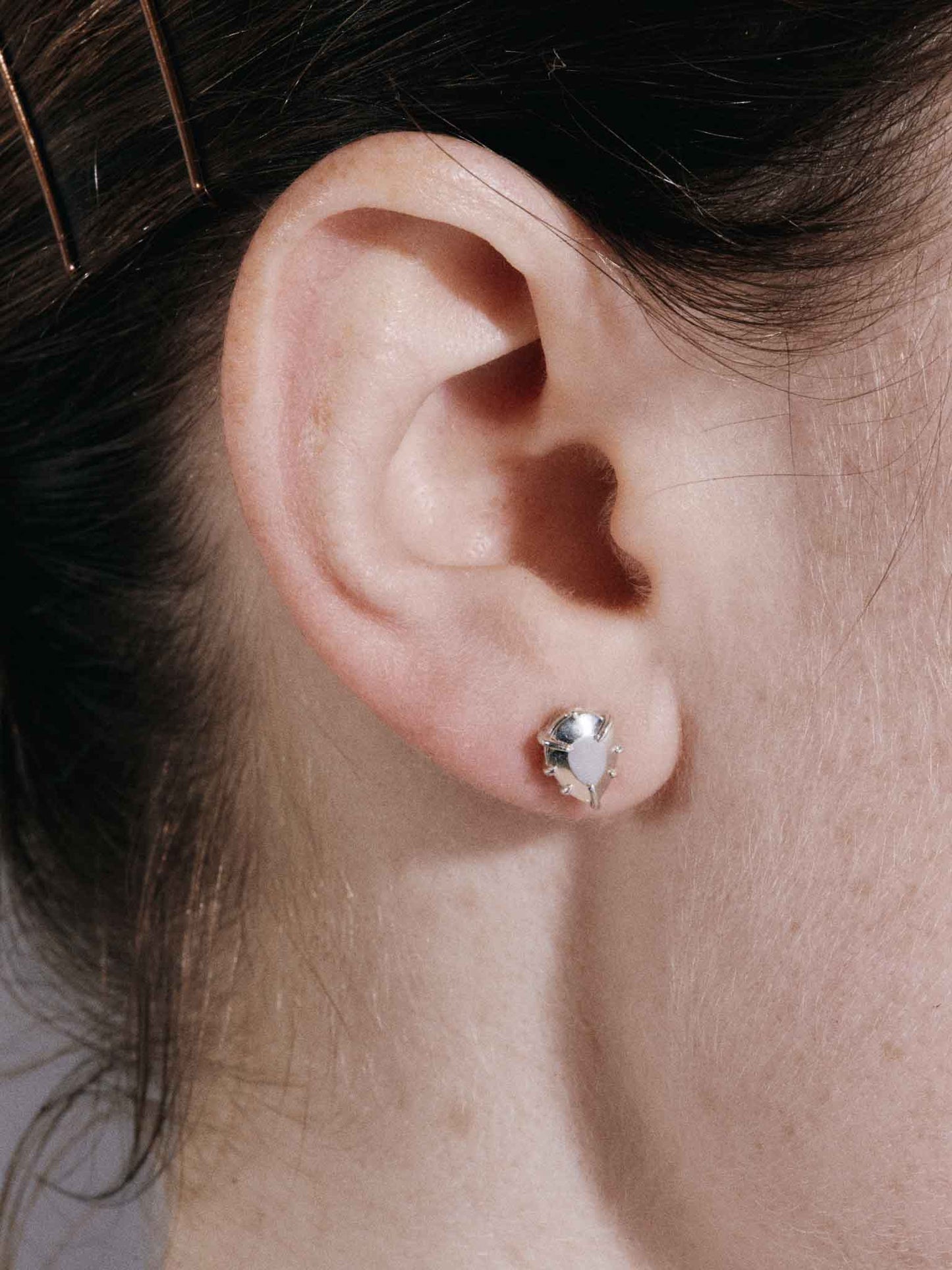Small Pear Stud – Single – Silver
