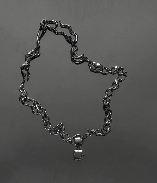 Single Portable Earring Pendant with BB Miro Chain